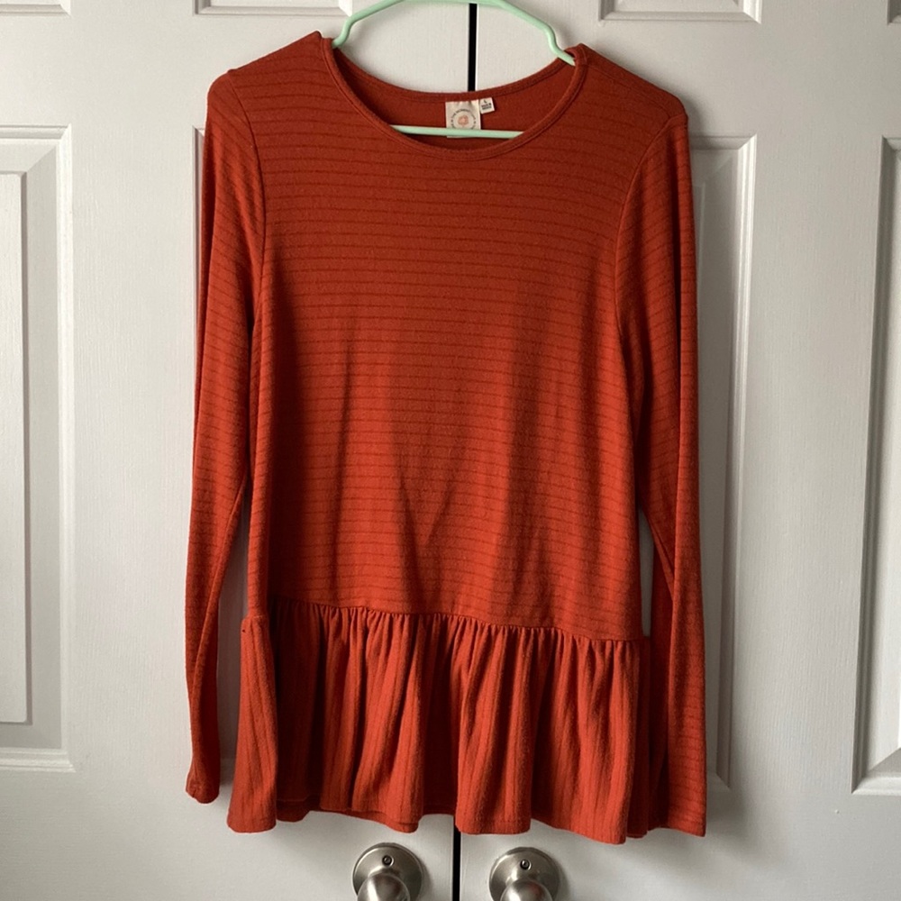 ❗25% off 2❗ Insanely soft orange peplum long sleeve top